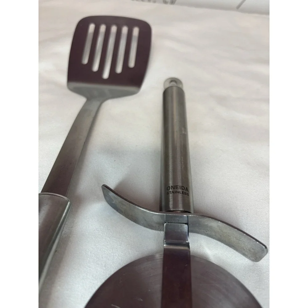 Oneida stainless steel